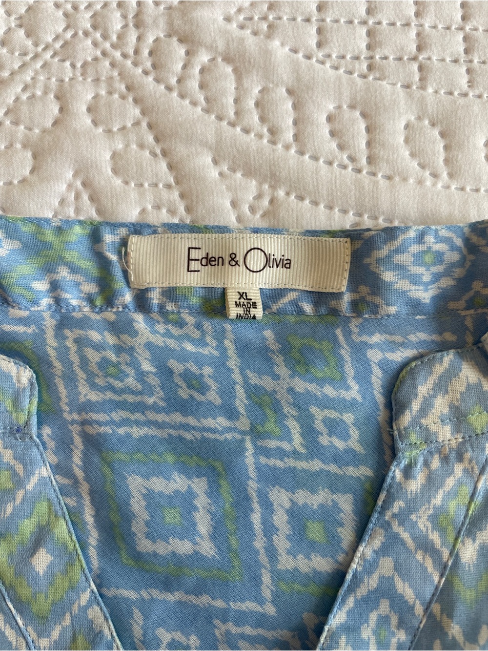 Eden & Olivia Light Blue Geometric V-Neck Tunic with Green Accents - Picture 13 of 14